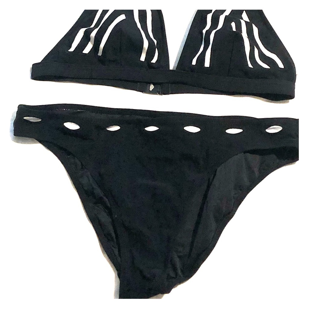 Swimsuit (bottoms)